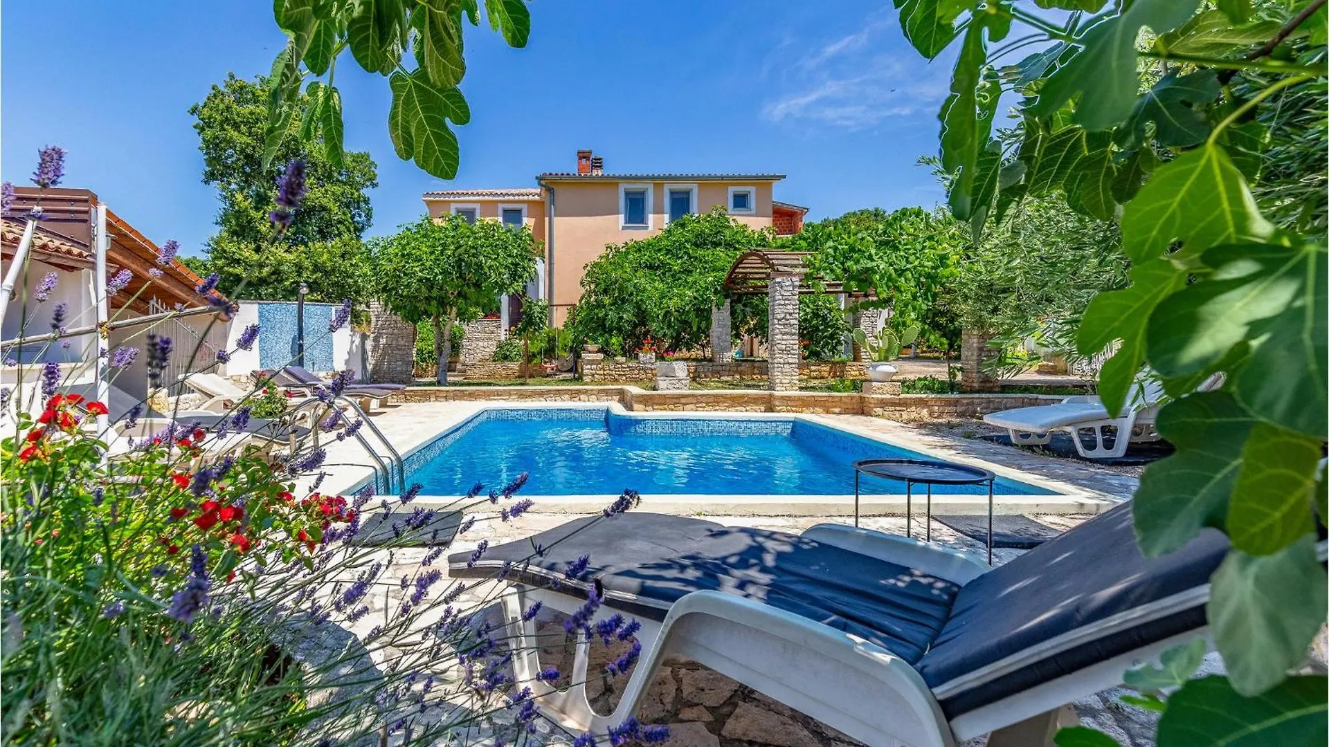 Lovely Home In Medulin With Wifi 0*,  Croatia